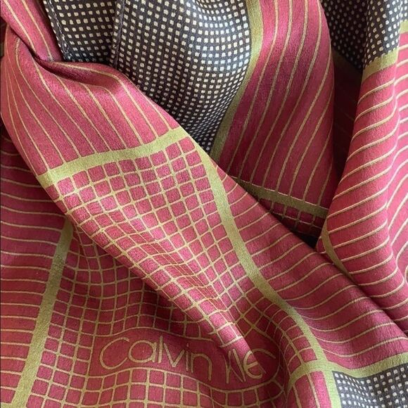 Calvin Klein silk geometric fringed scarf - Picture 3 of 9